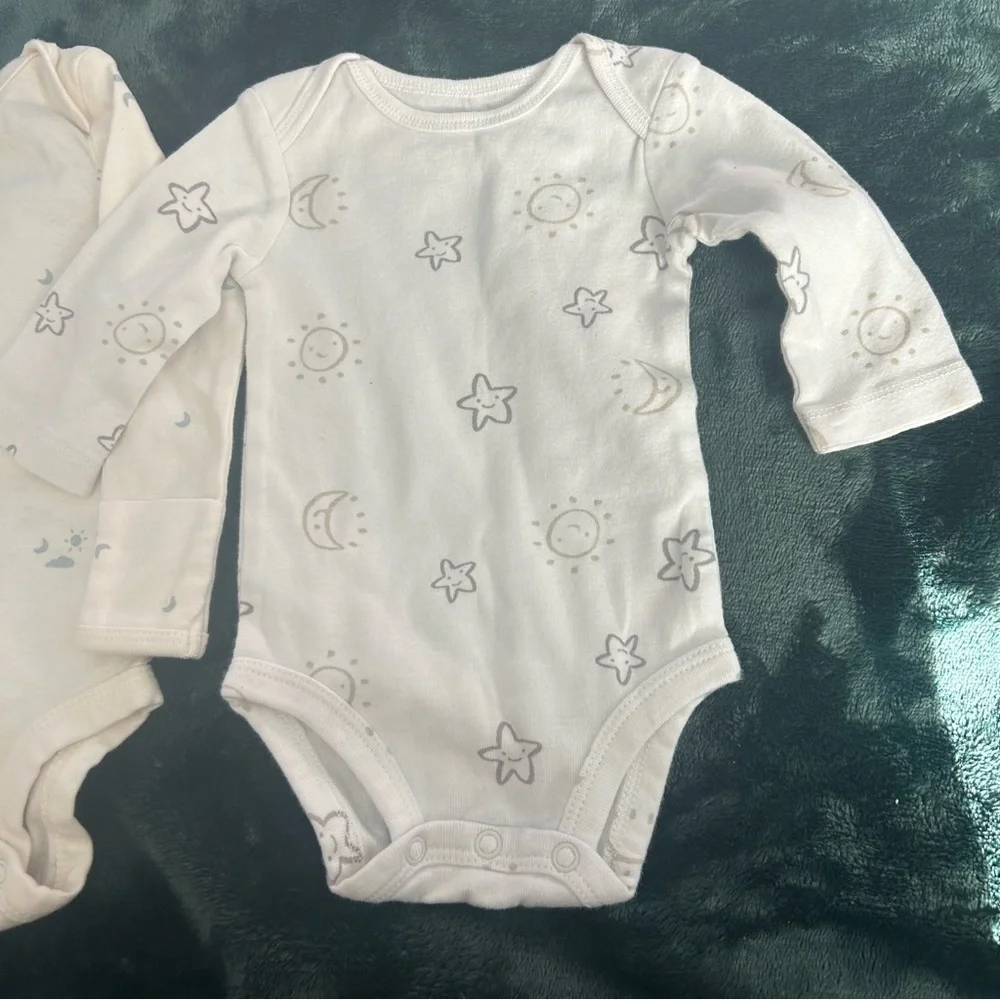 NWOT Carters 3M Adorable Cream and White Star & Moon Long Sleeve Baby Onesies